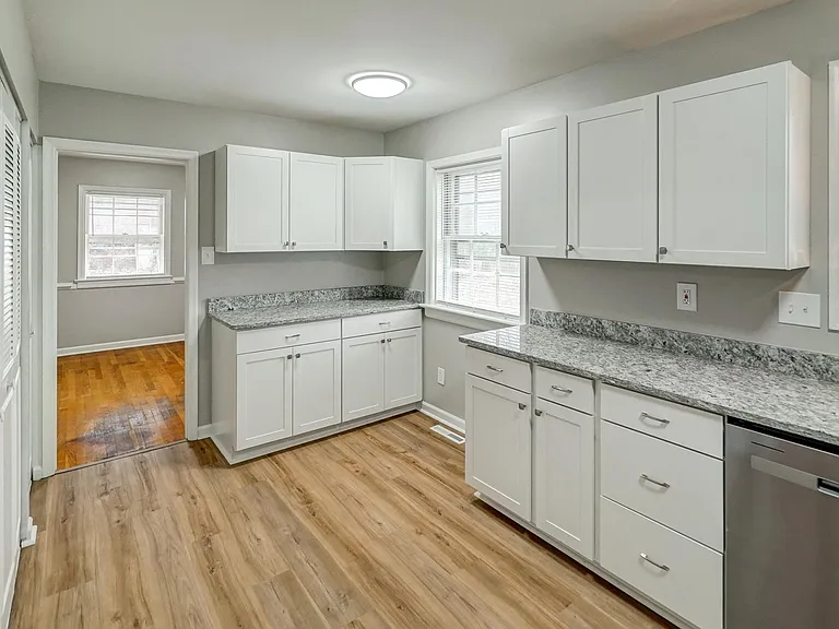 1621 Charrington Dr — Photo 5