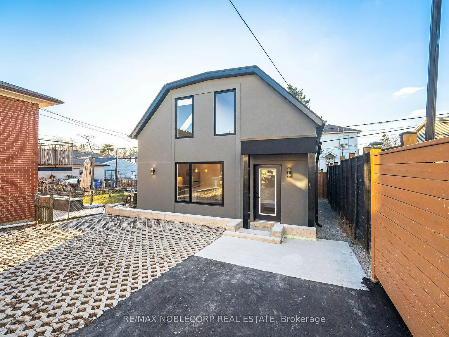 3 bed, $3,300 — Photo 2