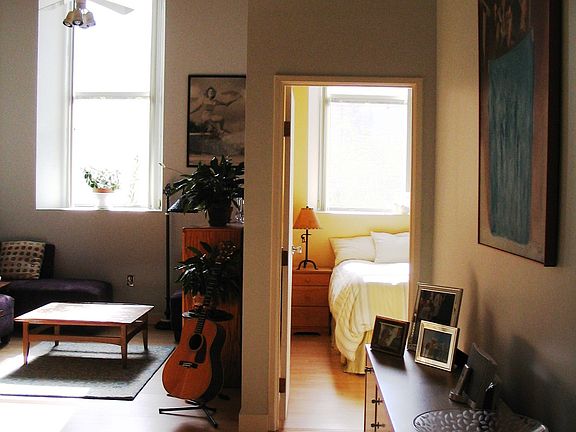 4th image of 494 Woonasquatucket Ave APT 106
