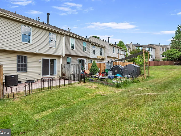 7920 Brightlight Pl — Photo 37