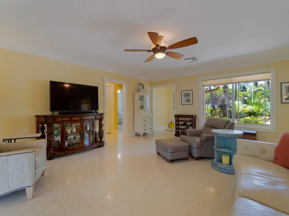2211 NE 41st Street, Lighthouse Point, FL 33064