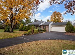 1053 Hilltop Rd, Leesport, PA 19533