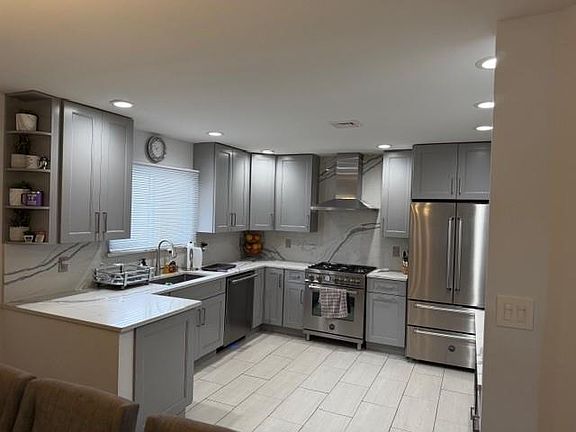 5th image of 16315 85th St