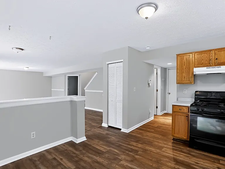 5439 Lake Boggs St — Photo 18