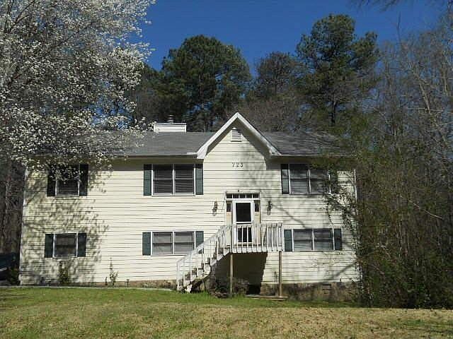 1st image of 723 Shephard Ct NW