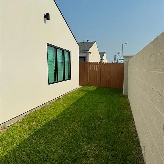 3405 N L St #3 — Photo 9