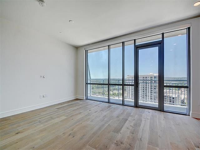 1st image of 222 West Ave #1606