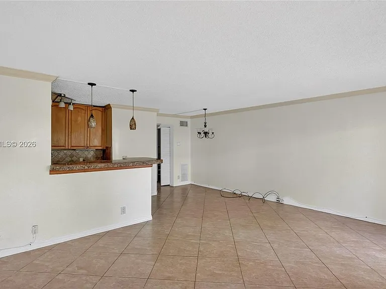 48 Mansfield Dr #48-B — Photo 8