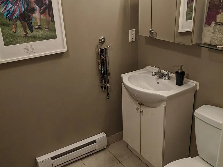 264 Monarch Park Ave #5 — Photo 7
