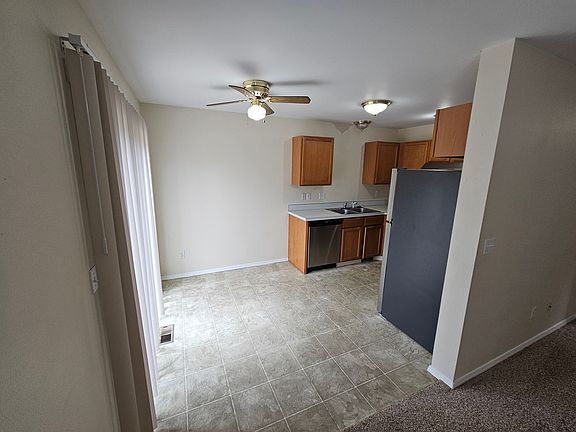 5th image of 1637-1639 SE Cortland Ave