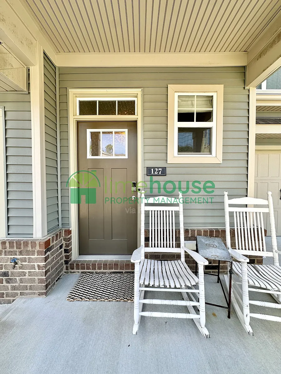 Building Photo - 127 Repose Ln