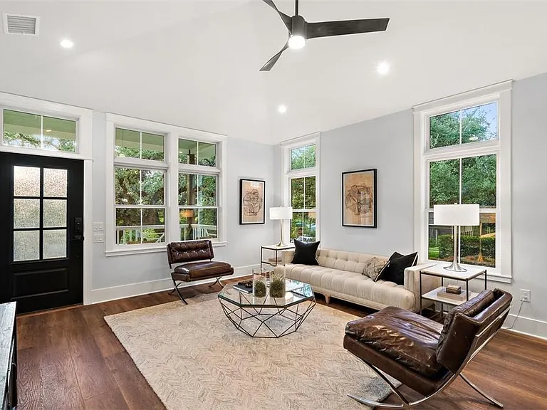 1801 Alta Vista Ave #C — Photo 6