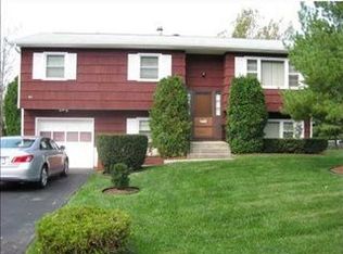 63 Mallory Rd, Spring Valley, NY 10977