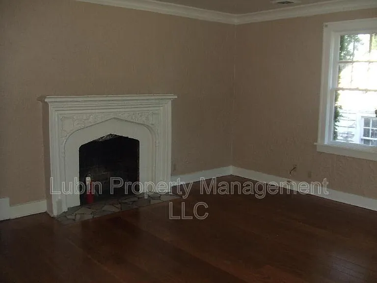 2191 Washington Ave #1 — Photo 11