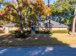 3301 Hermitage Rd E, Jacksonville, FL 32277