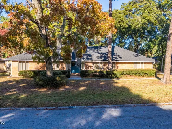 3301 HERMITAGE Road E, Jacksonville, FL 32277