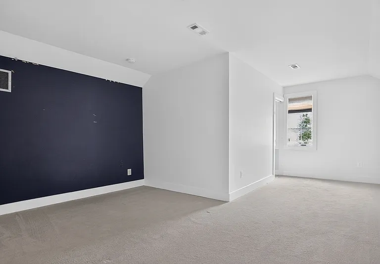 7818 Leland Rd — Photo 36