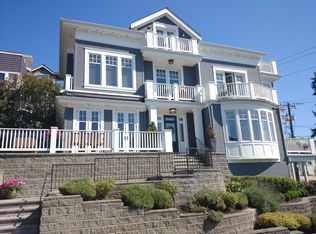 1001 5th Ave N, Seattle, WA 98109