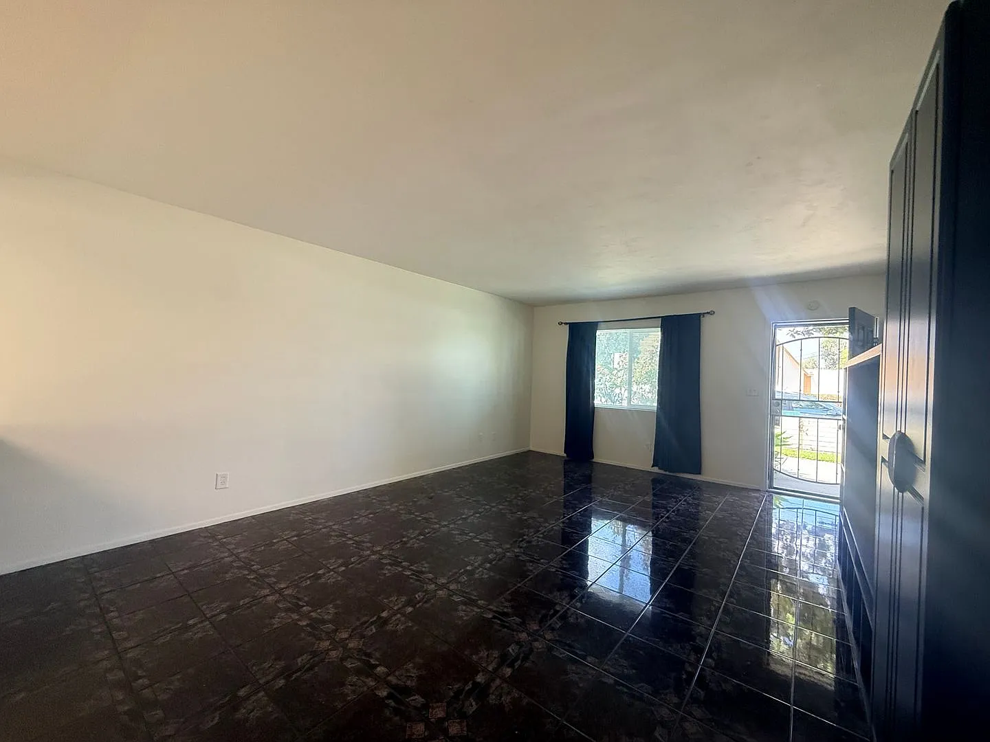 Don't miss this fantastic rental opportunity! — Photo 3