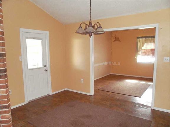 3rd image of 11314 Lockwood St