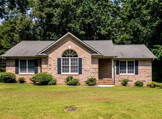 2108 Tigger Ct, Mebane, NC 27302