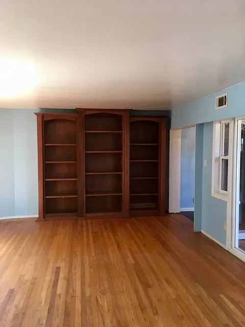 3 bed, 1411 sqft, $3,000 — Photo 4