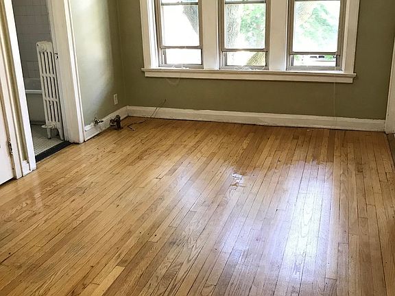 5th image of 1527 N Marshall St APT 35