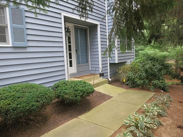 Private side entrance