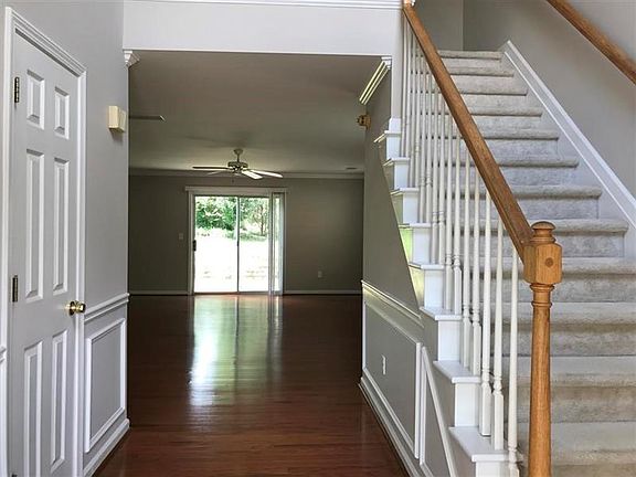 4th image of 4820 Weathervane Dr