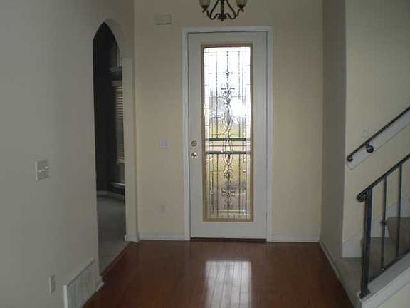 2nd image of 7519 Holly View Dr