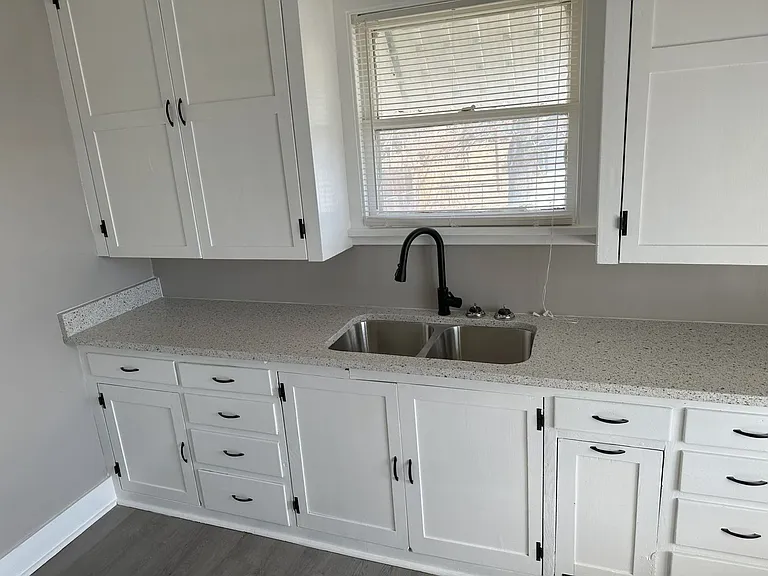 2080 SW Washburn Ave — Photo 26