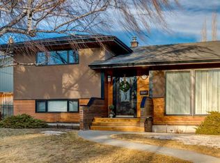 1328 S Craig Rd SW, Calgary, AB T2V 2S8