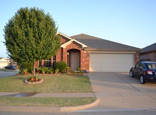 5001 Mountain Valley Ct, Fort Worth, TX 76123