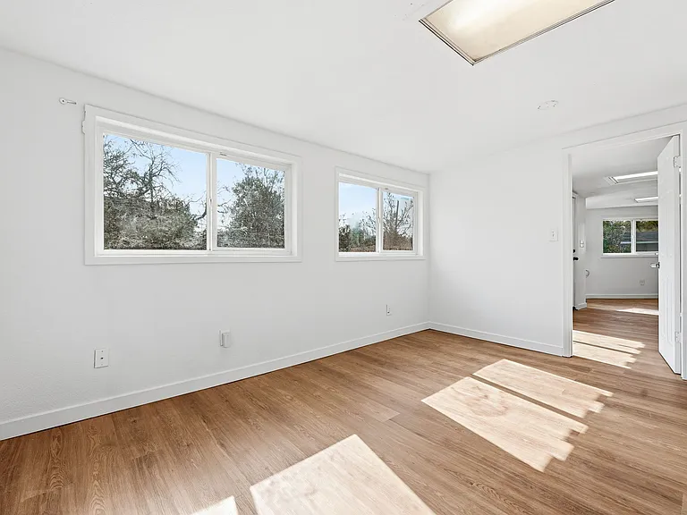 6890 Monaco St #B — Photo 7