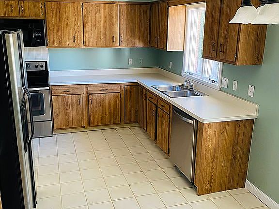 2nd image of 21110 Seabury Ave