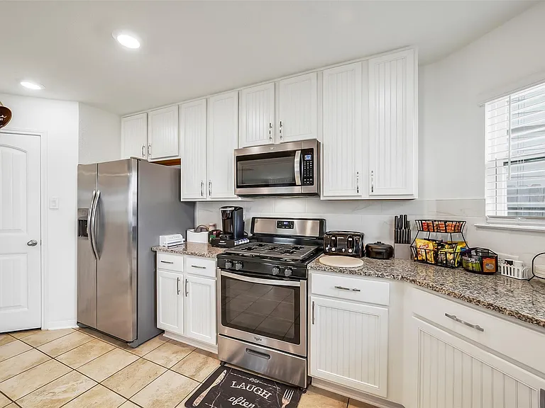 16502 Live Oak Canyon Dr — Photo 14
