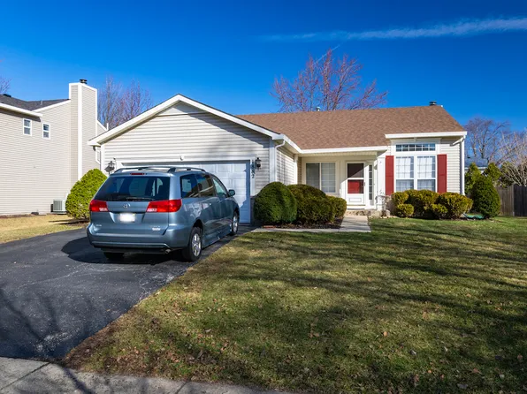 1882 Blossom Ridge Dr, Bolingbrook, IL 60490