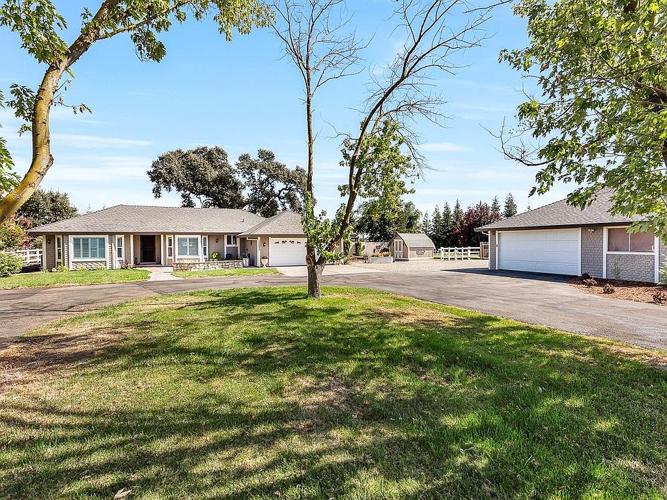 2nd image of 10093 Davis Rd