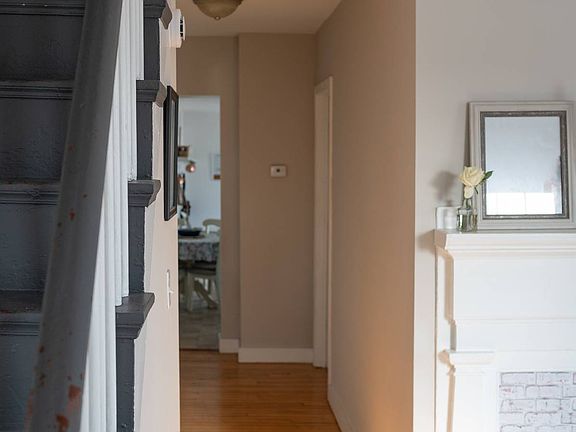 4th image of 8 Chapel St