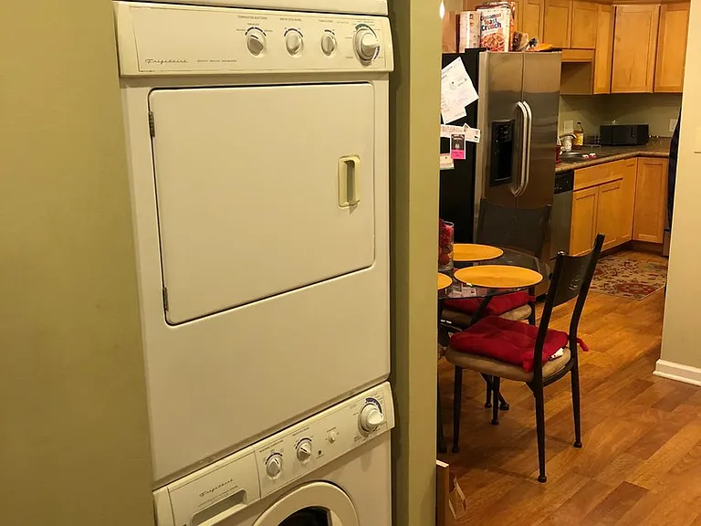 3200 E John Hinkle Pl #D — Photo 15