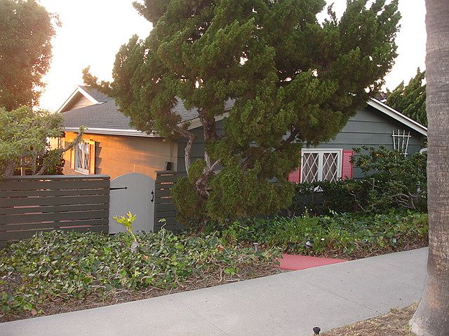 2nd image of 6642 Avenida La Reina