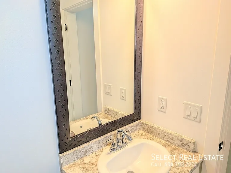 419 5th Ave #1 — Photo 5