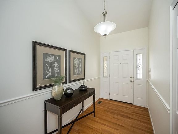 5th image of 11809 Craig Manor Dr