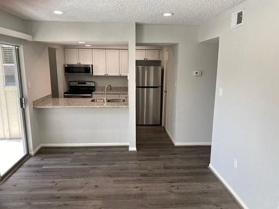 2nd image of 1500 Bay Area Blvd #324