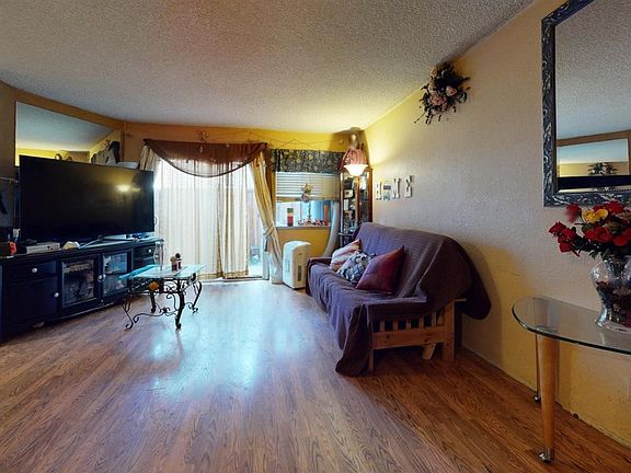5th image of 28325 Winn Ct APT 1