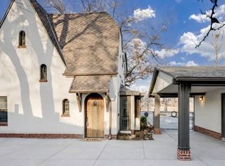 1033 W River Blvd, Wichita, KS 67203