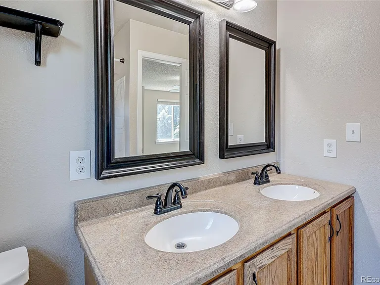 11176 Rodeo Cir — Photo 28