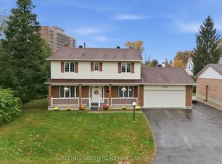 1283 Surrey Ave, Ottawa, ON K1V 6S8