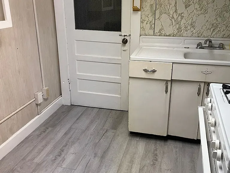370 Falling Run Rd — Photo 2