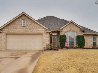 4924 Spring Hill Dr, Wichita Falls, TX 76310